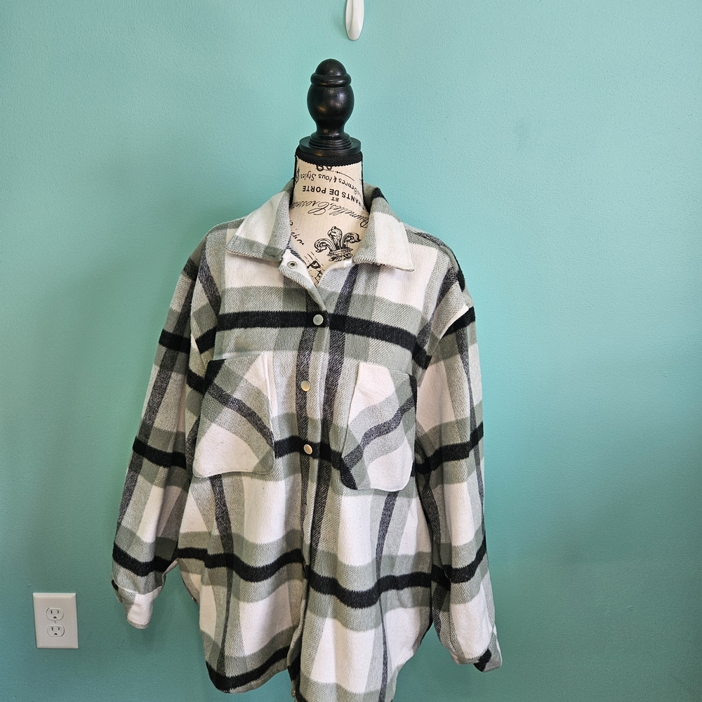 Plaid Utility Jacket in Black and White